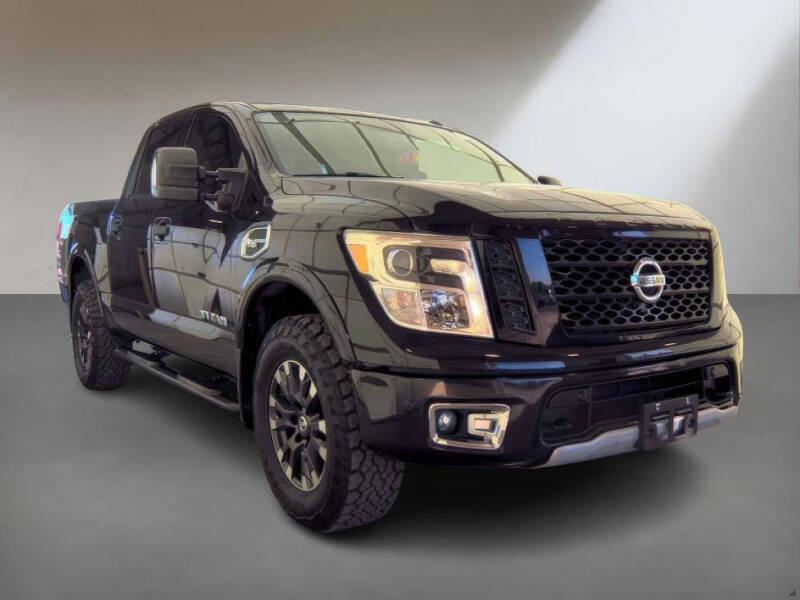 2017 Nissan Titan