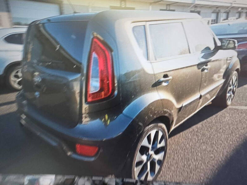 2013 Kia Soul +