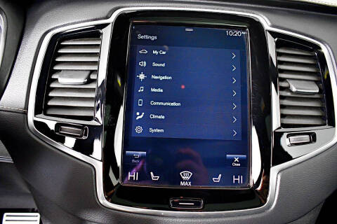 2022 Volvo XC90 Recharge T8 R-Design