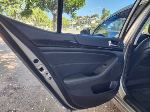 2014 Kia Cadenza Premium