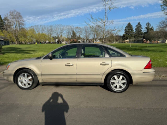 Used 2005 Ford Five Hundred SE with VIN 1FAFP23125G123485 for sale in Portland, OR