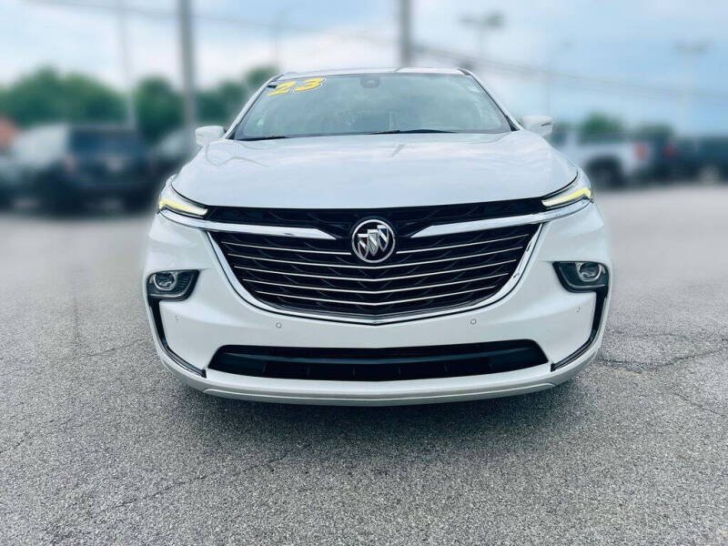 2023 Buick Enclave Essence