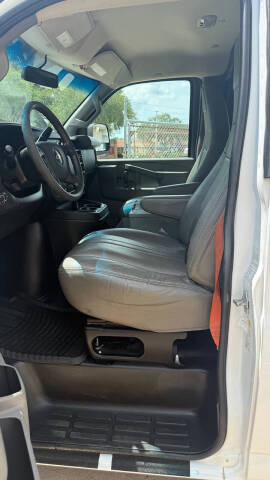 2018 Chevrolet Express 2500