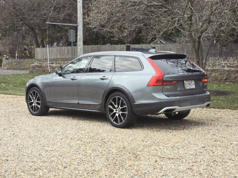 2018 Volvo V90 Cross Country T6