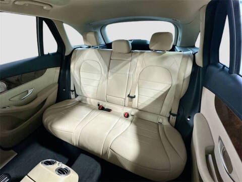 2017 Mercedes-Benz GLC GLC 300