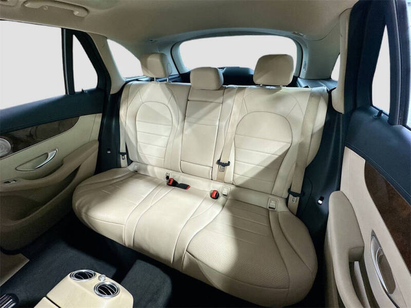 2017 Mercedes-Benz GLC GLC 300