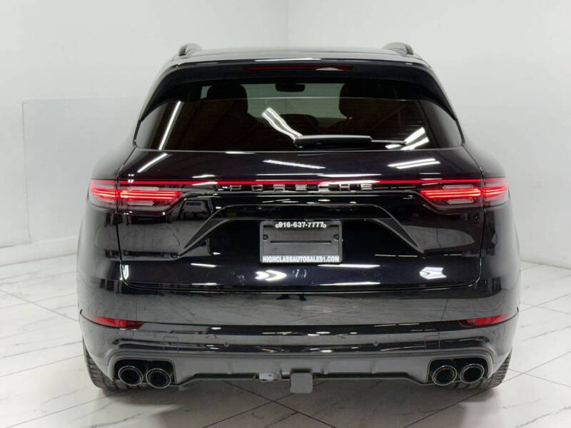 2022 Porsche Cayenne
