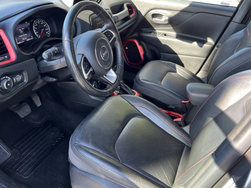 2016 Jeep Renegade Trailhawk