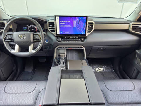 2023 Toyota Sequoia SR5