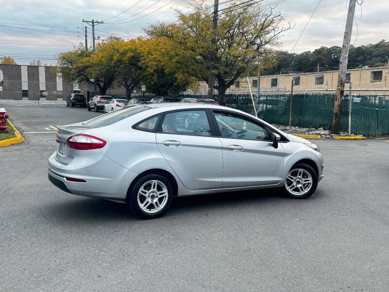 2017 Ford Fiesta SE