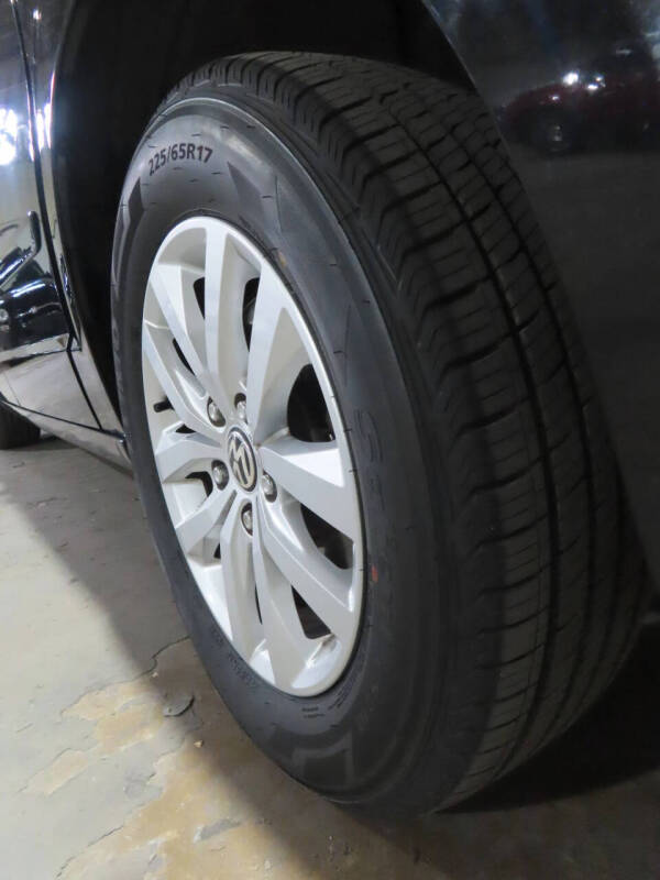 2012 Volkswagen Routan