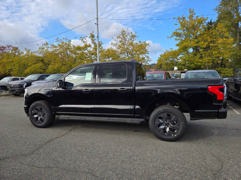 2025 Ford F-150 Lightning Flash