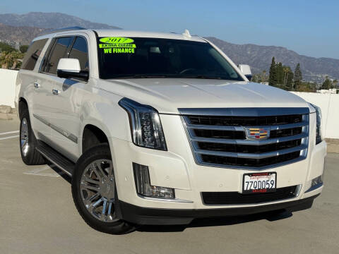 2017 Cadillac Escalade ESV Standard