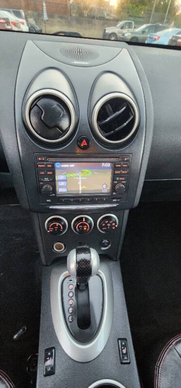 2013 Nissan Rogue SV w/SL Package