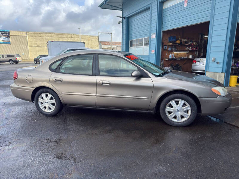 2005 Ford Taurus SEL