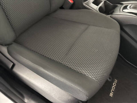 2022 Nissan Rogue Sport S