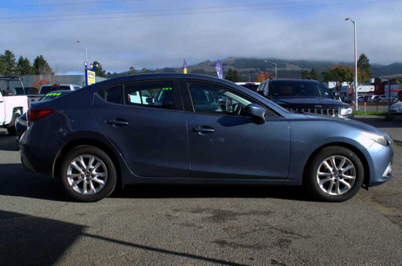 2015 Mazda MAZDA3 i Grand Touring