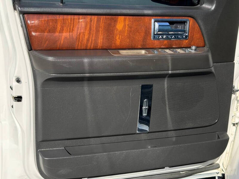 2014 Lincoln Navigator
