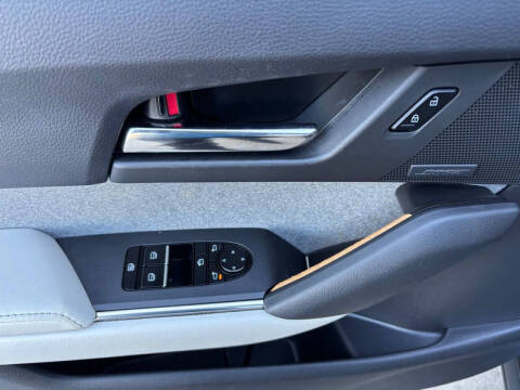 2022 Mazda MX-30 EV Premium Plus