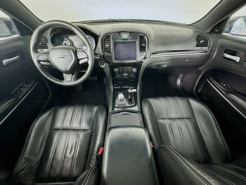 2023 Chrysler 300 S V6
