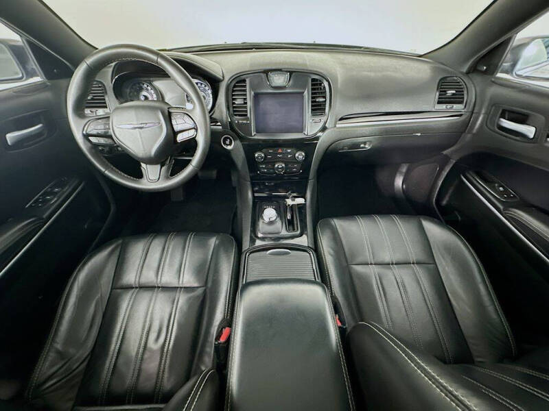 2023 Chrysler 300 S V6