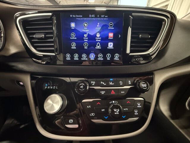 2017 Chrysler Pacifica Touring-L Plus