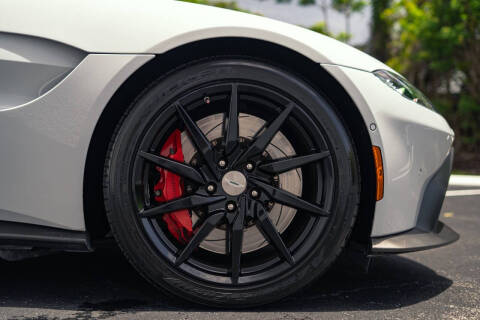 2019 Aston Martin Vantage