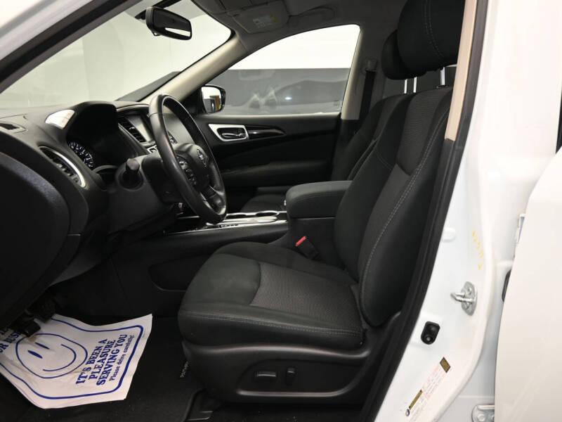 2017 Nissan Pathfinder