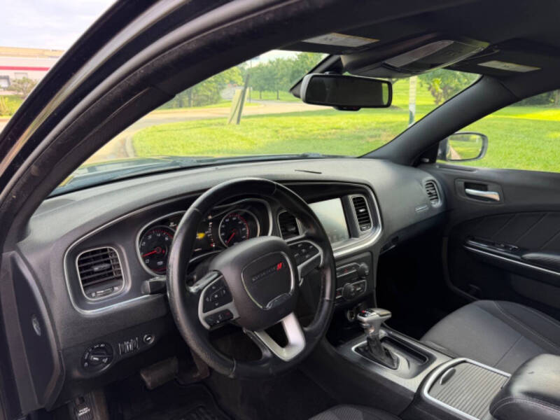 2016 Dodge Charger SXT
