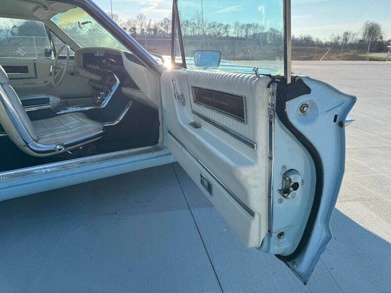 1966 Ford Thunderbird