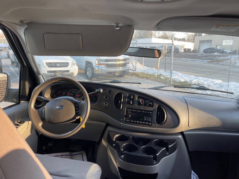 2007 Ford E-Series E-350 SD XLT