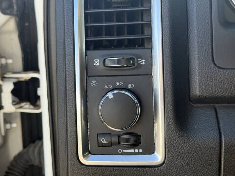 2023 RAM 1500 Classic SLT