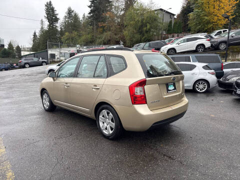 2008 Kia Rondo LX