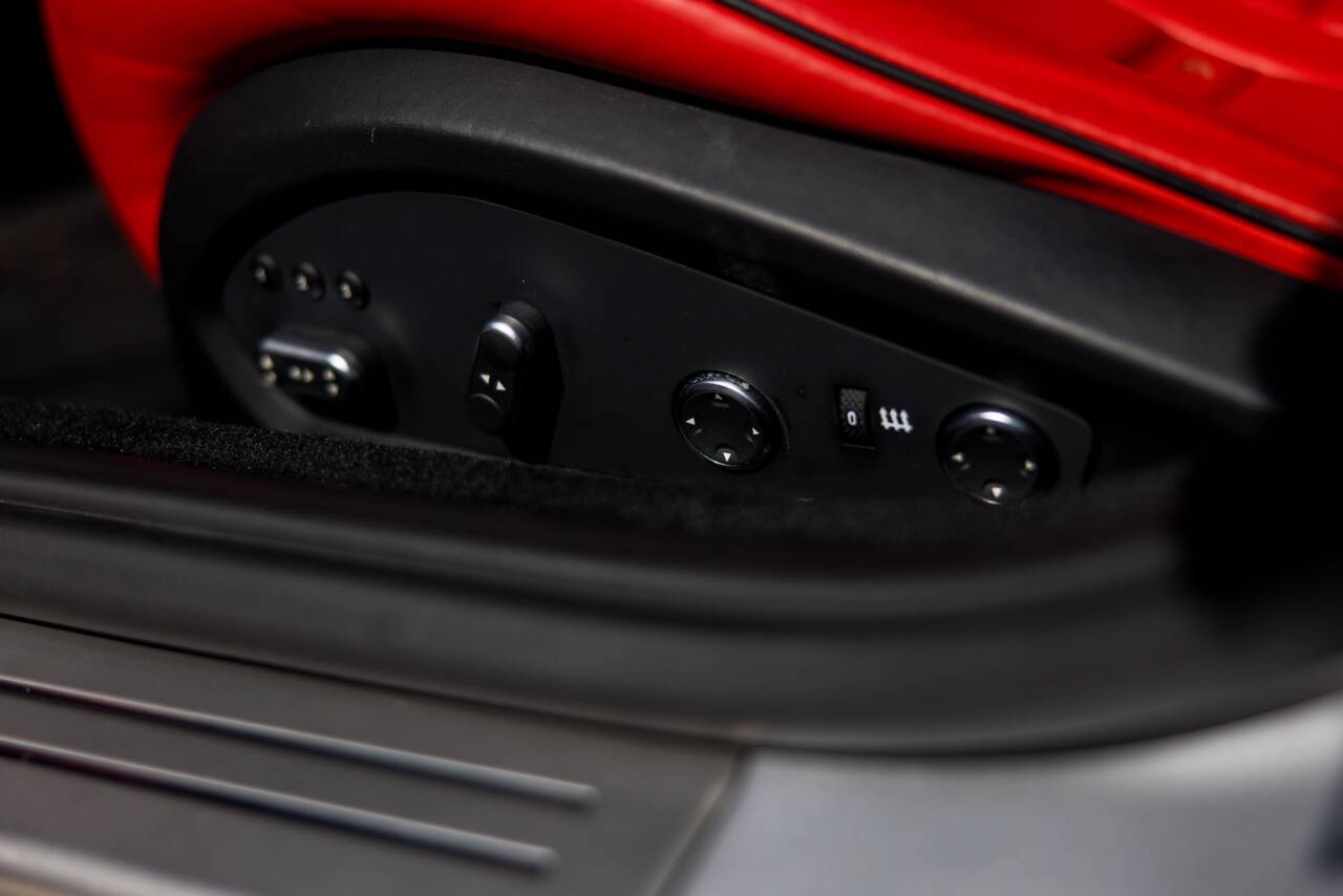 2015 Ferrari California T 17