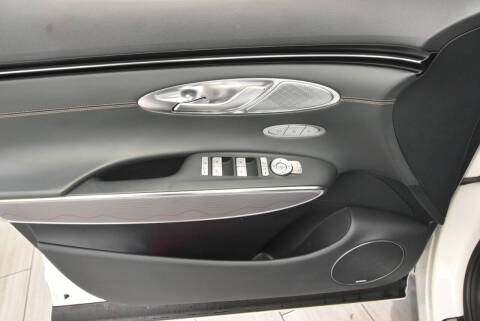 2022 Genesis GV70 2.5T Standard