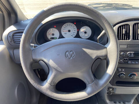 2004 Dodge Caravan SE