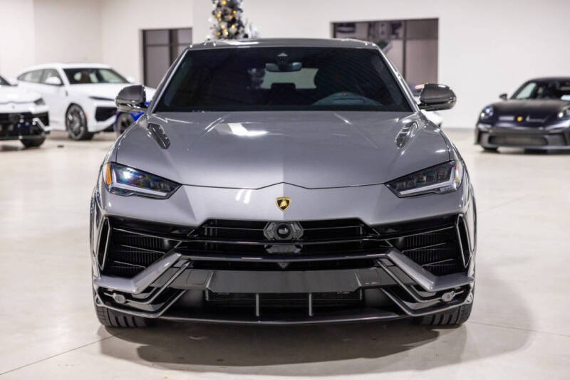 2023 Lamborghini Urus Performante