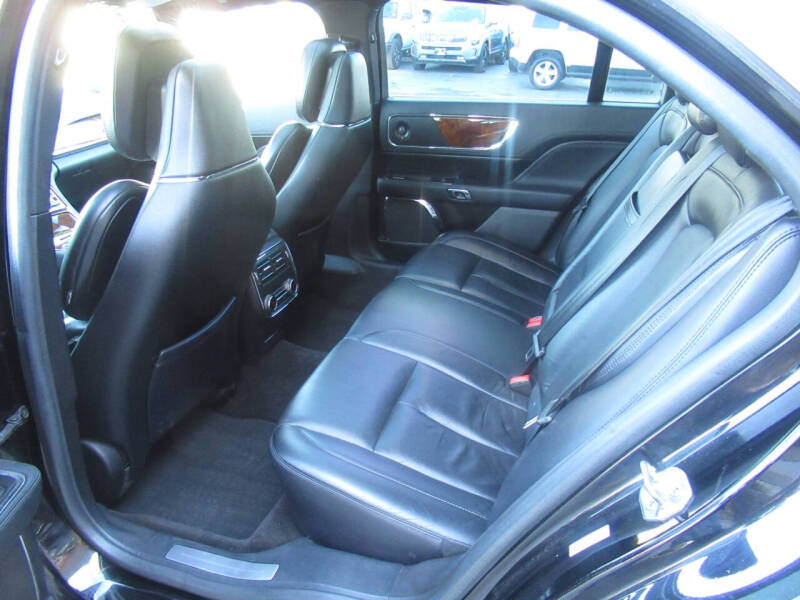 2017 Lincoln Continental Reserve