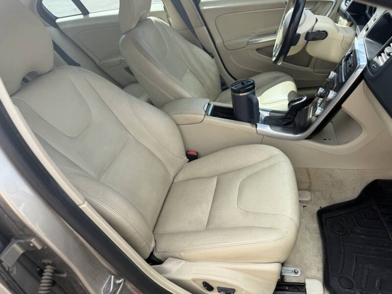 2015 Volvo S60 T5 Drive-E Premier