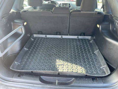 2014 Jeep Cherokee Sport