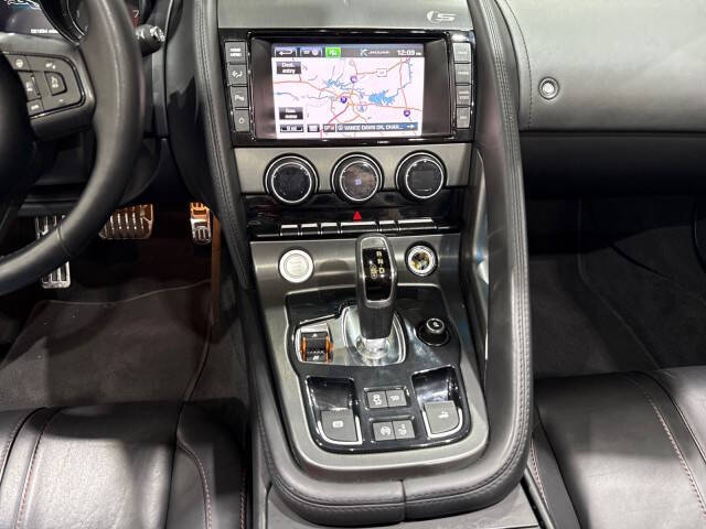 2014 Jaguar F-TYPE V8 S