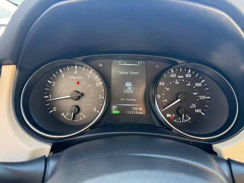 2017 Nissan Rogue SV