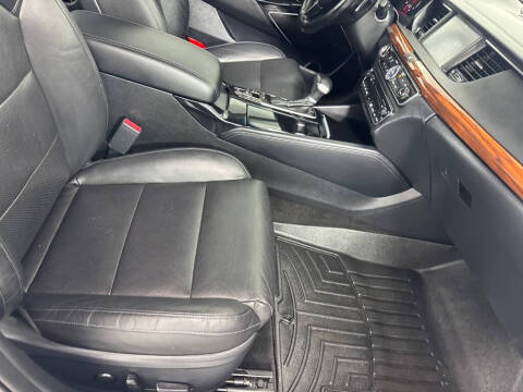 2018 Kia Cadenza Technology