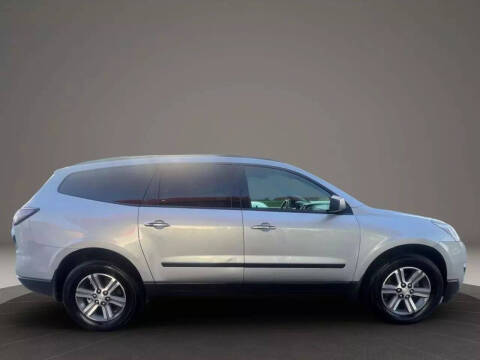 2017 Chevrolet Traverse LS