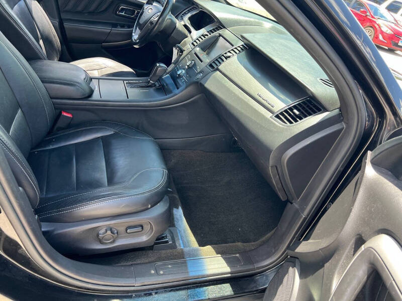 2014 Ford Taurus SEL