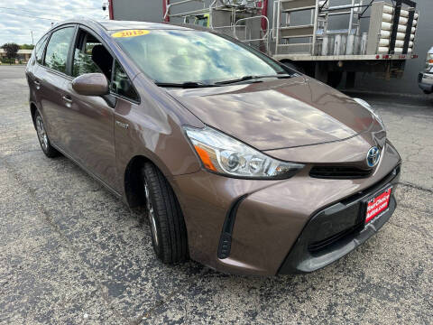 2015 Toyota Prius v Three