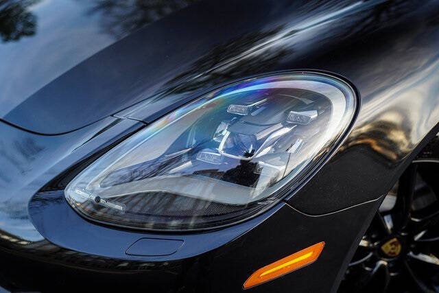 2018 Porsche Panamera 4