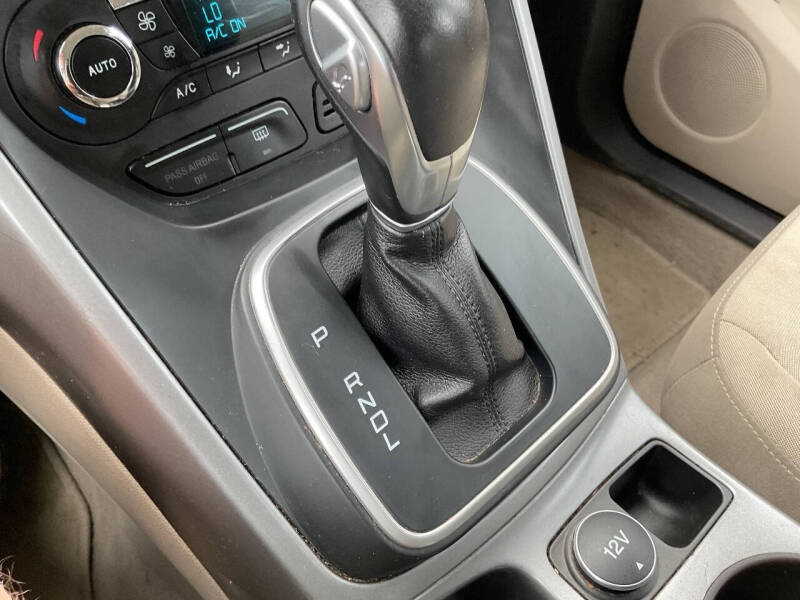 2014 Ford C-MAX Hybrid SE