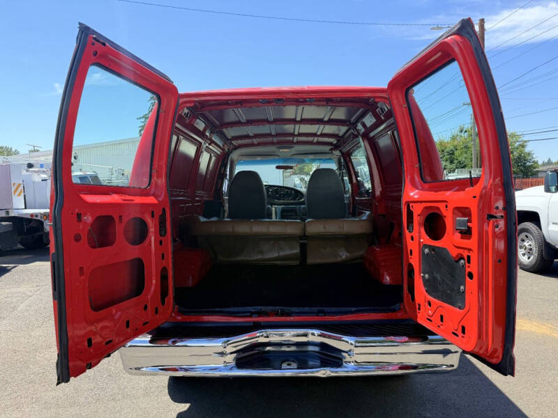 2002 Ford E-Series E-350 SD