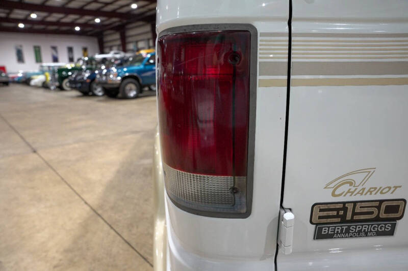 2002 Ford E-Series E-150